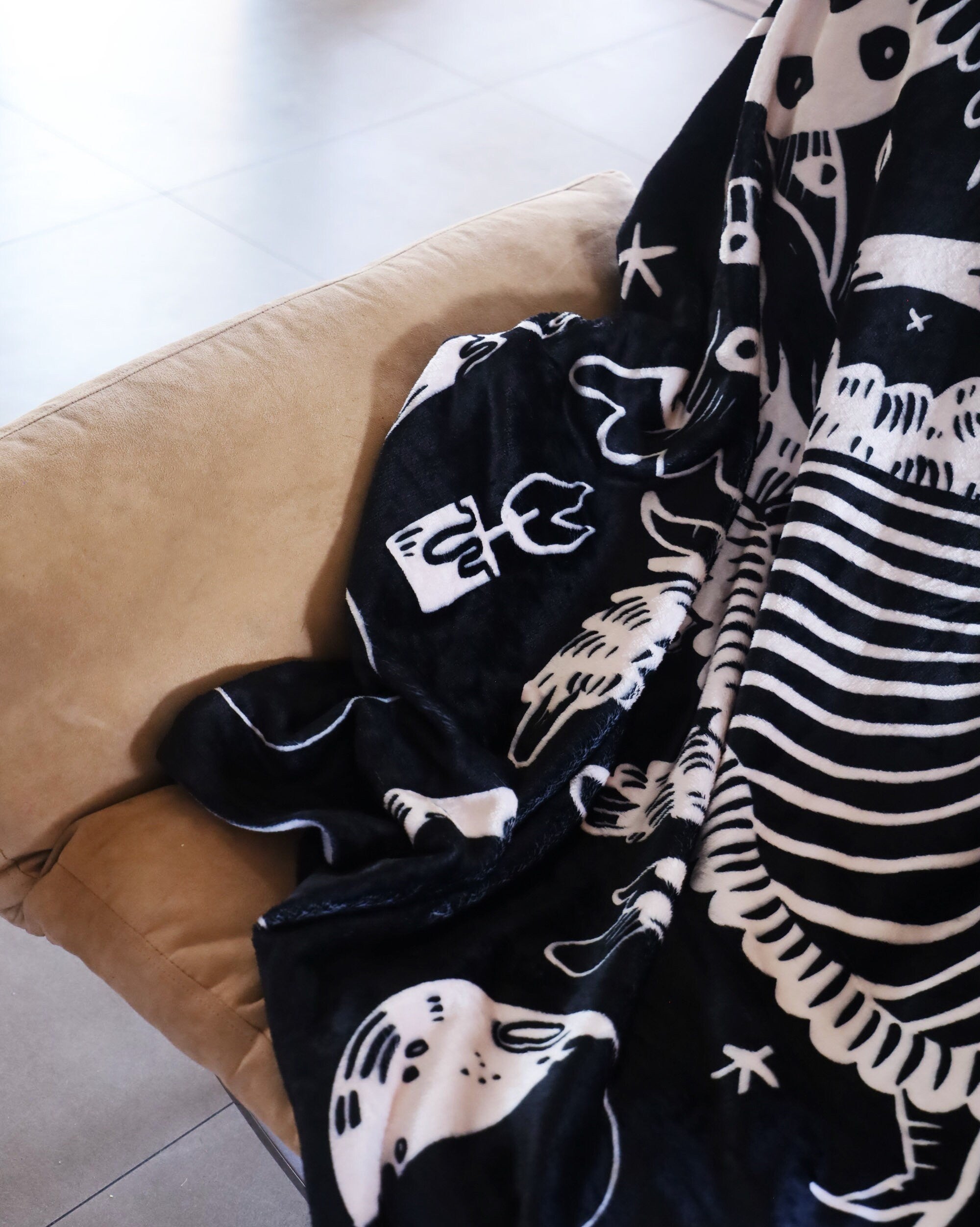 Dancing Queen - Throw Blanket