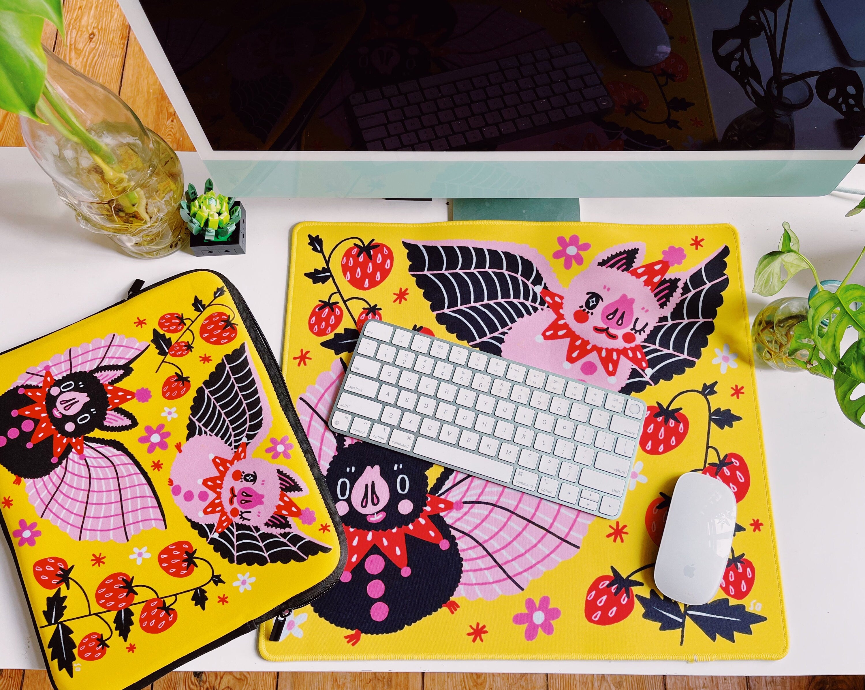 Strawberry Bats - Laptop/Tablet Case