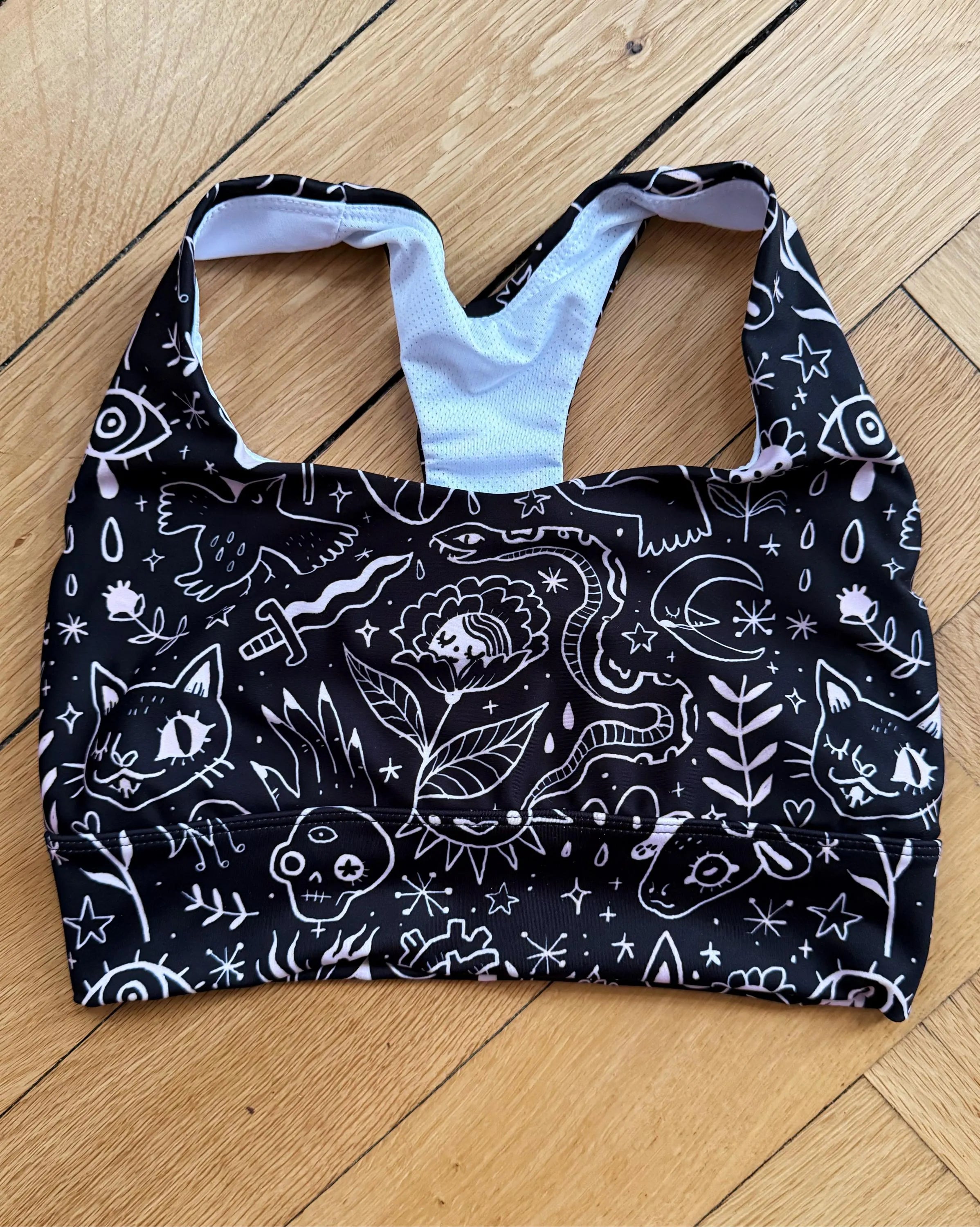 Witch Beach - Sports Top