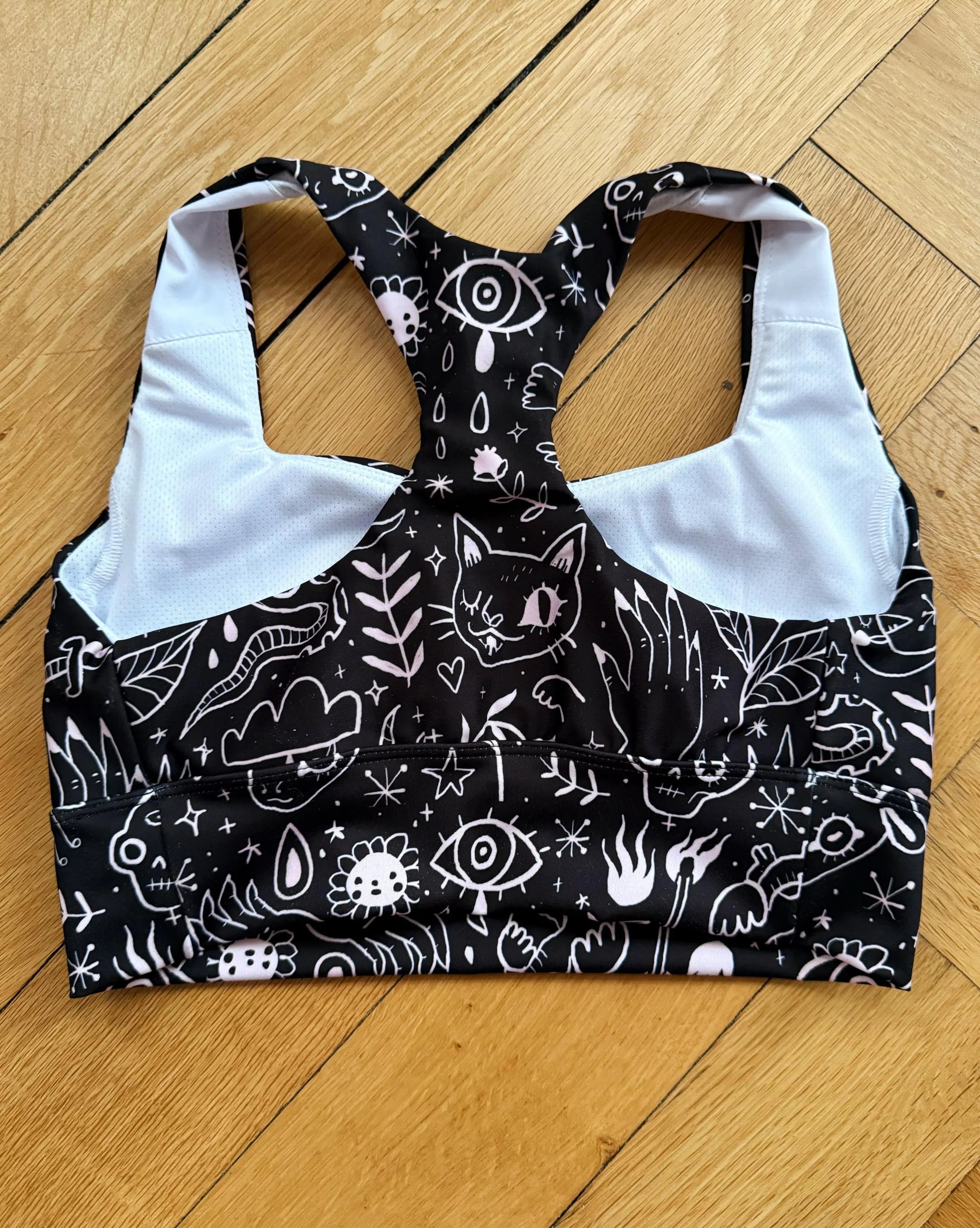 Witch Beach - Sports Top