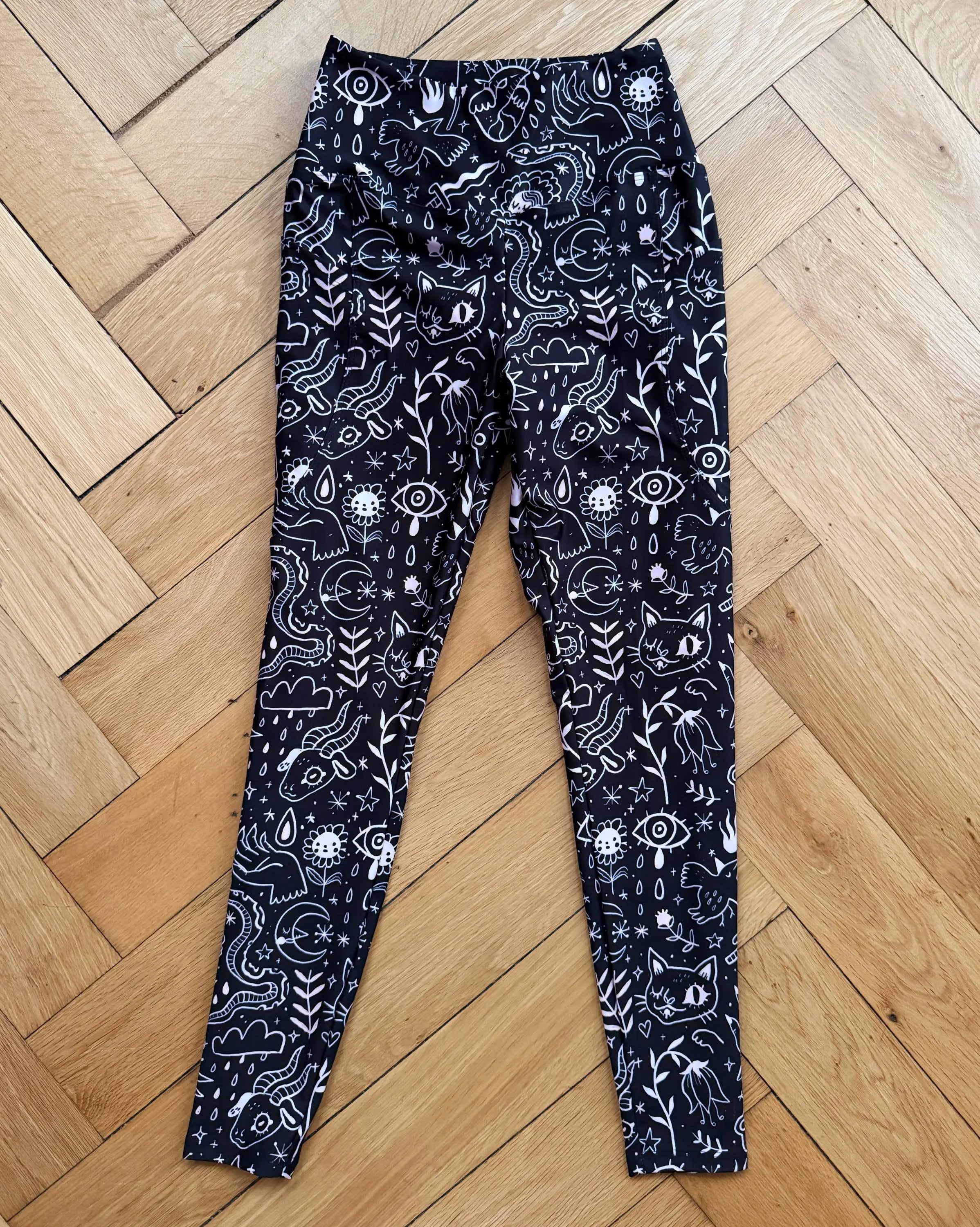 Witch Beach - Leggings with pockets